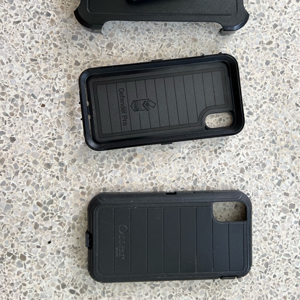 Otter box defender pro iPhone XS